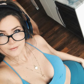 KittyPlays 