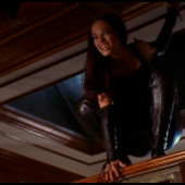 Kristin Kreuk 