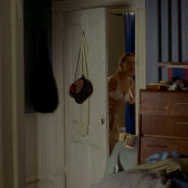 Lauren Holly