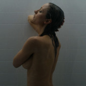 Leah Gibson 