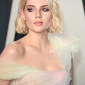 Lucy Boynton 