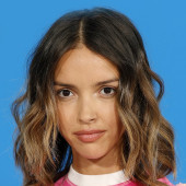 Lyna Khoudri