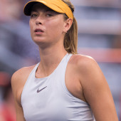 Maria Sharapova braless