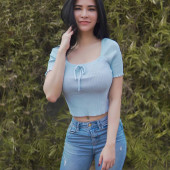 Maria Vania 