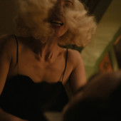 Mary Elizabeth Winstead 