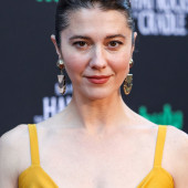 Mary Elizabeth Winstead 