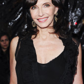 Mary Steenburgen 