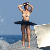 Myla Dalbesio nude photos