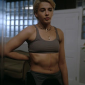 Naomi Scott 