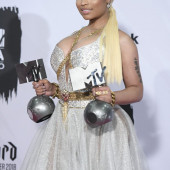 Nicki Minaj mtv awards