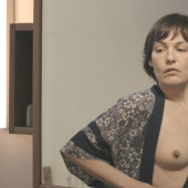 Nicolette Krebitz topless