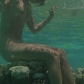 Phoebe Cates 