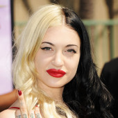 Porcelain Black