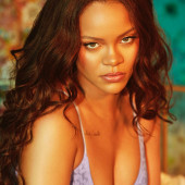 Rihanna dessous