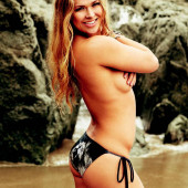 Ronda Rousey naked