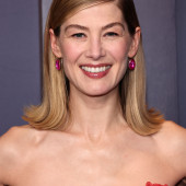 Rosamund Pike 