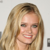 Sara Paxton