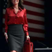 Sarah Palin dekollete