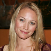Sarah Wynter