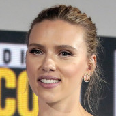 Scarlett Johansson: A Journey from New York to Hollywood Stardom