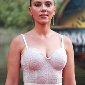 Scarlett Johansson 