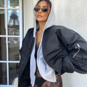 Shay Mitchell 