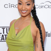 Shenseea 
