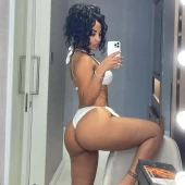 Shenseea 