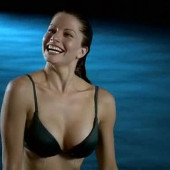 Simmone Mackinnon 