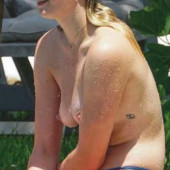 Sophie Turner nude photos
