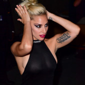 Lady Gaga no underwear