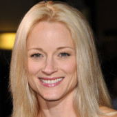 Teri Polo