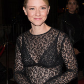 Valorie Curry 