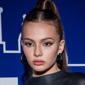 Valya Karnaval