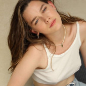 Victoria Pedretti 