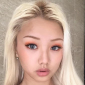 Vyvan Le