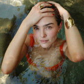 Zoey Deutch