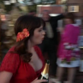 Zooey Deschanel 