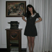 Zooey Deschanel 