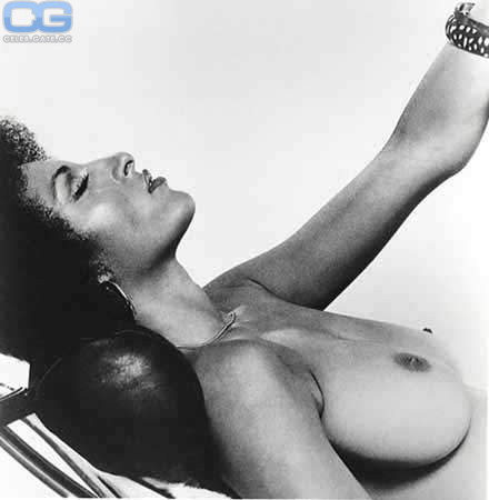 Pam Grier Nude Pics