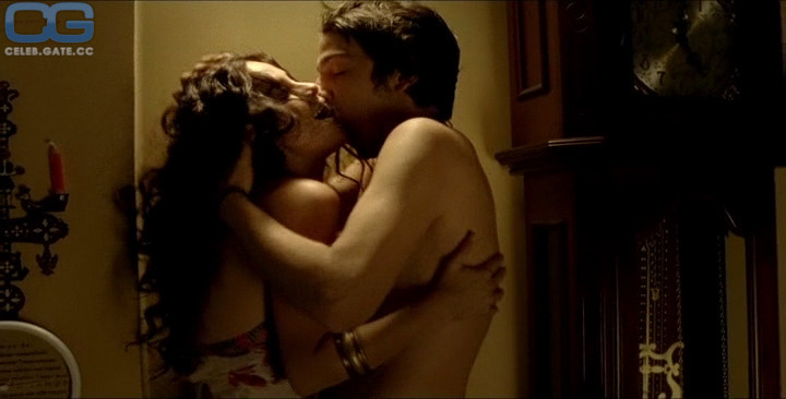 Alice Braga sex scene