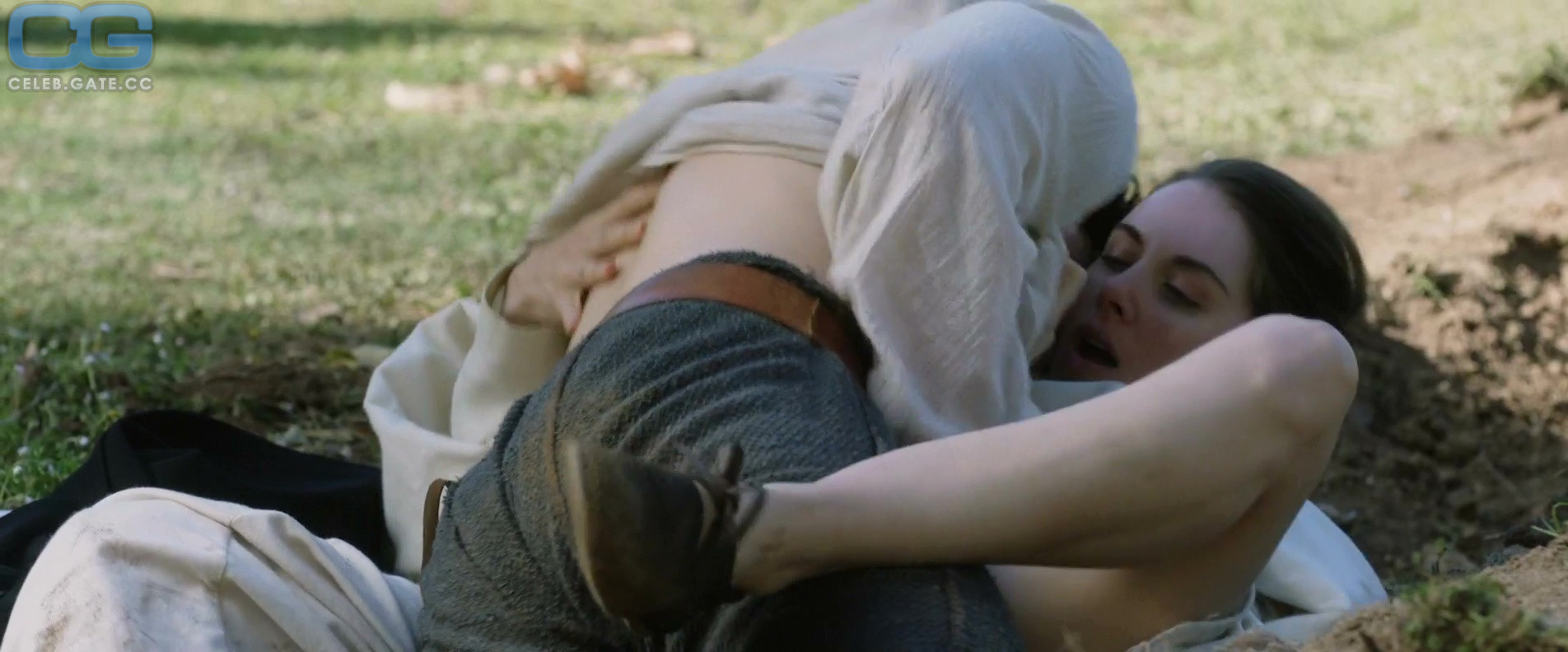 Alison Brie sex scene