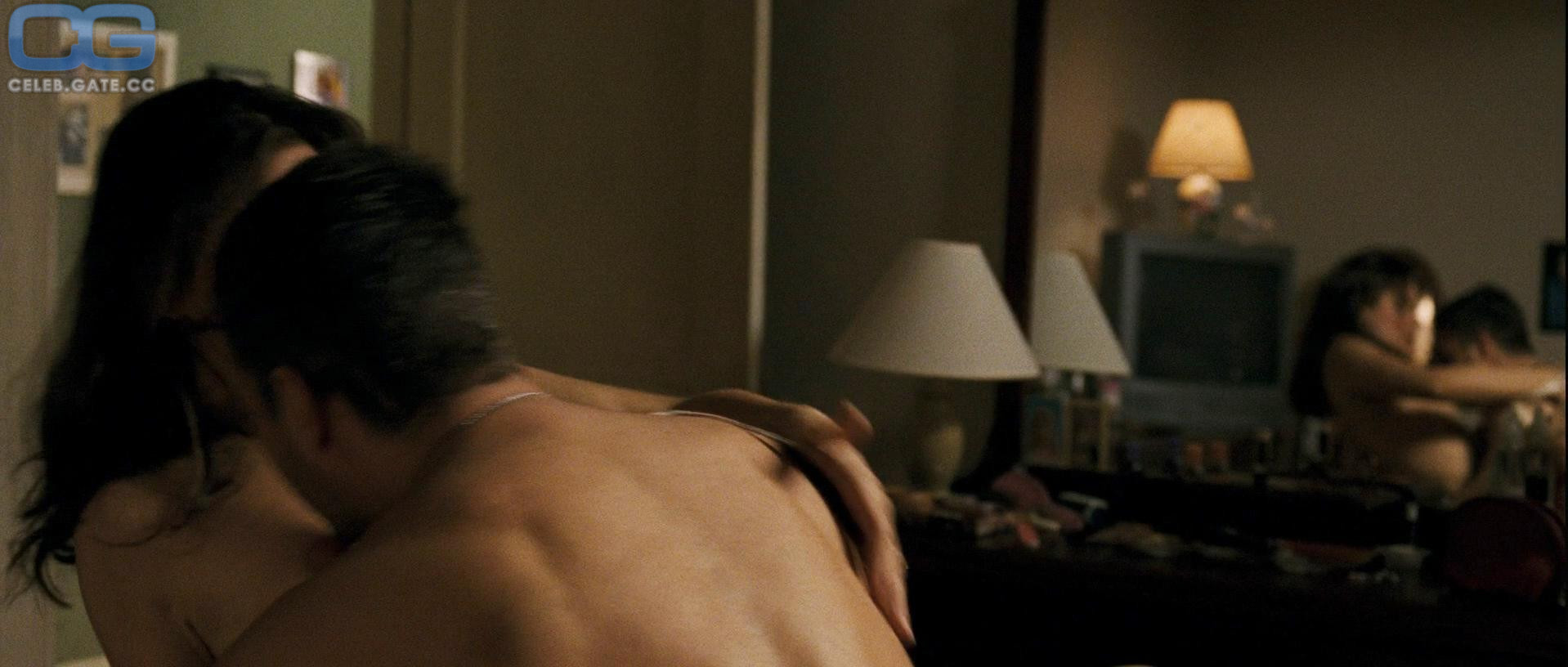 Amanda Peet 