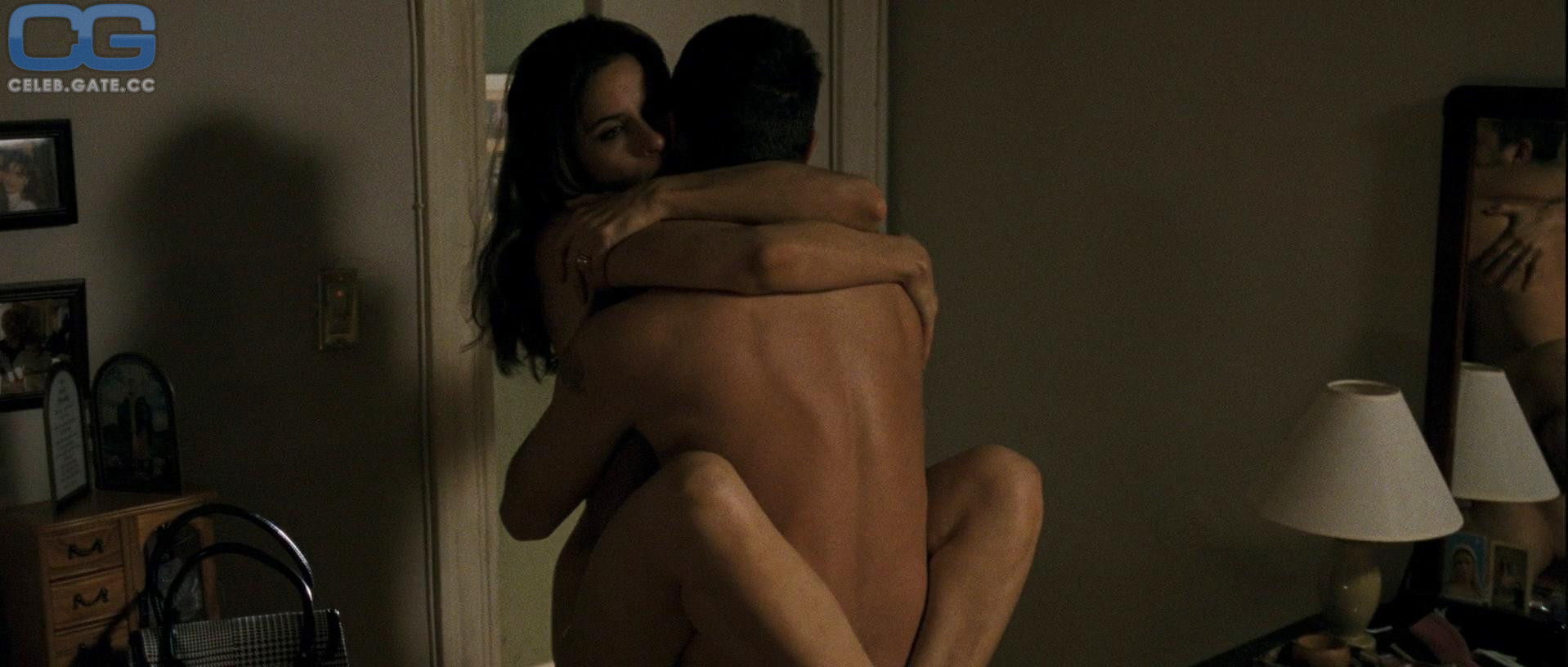 Amanda Peet 