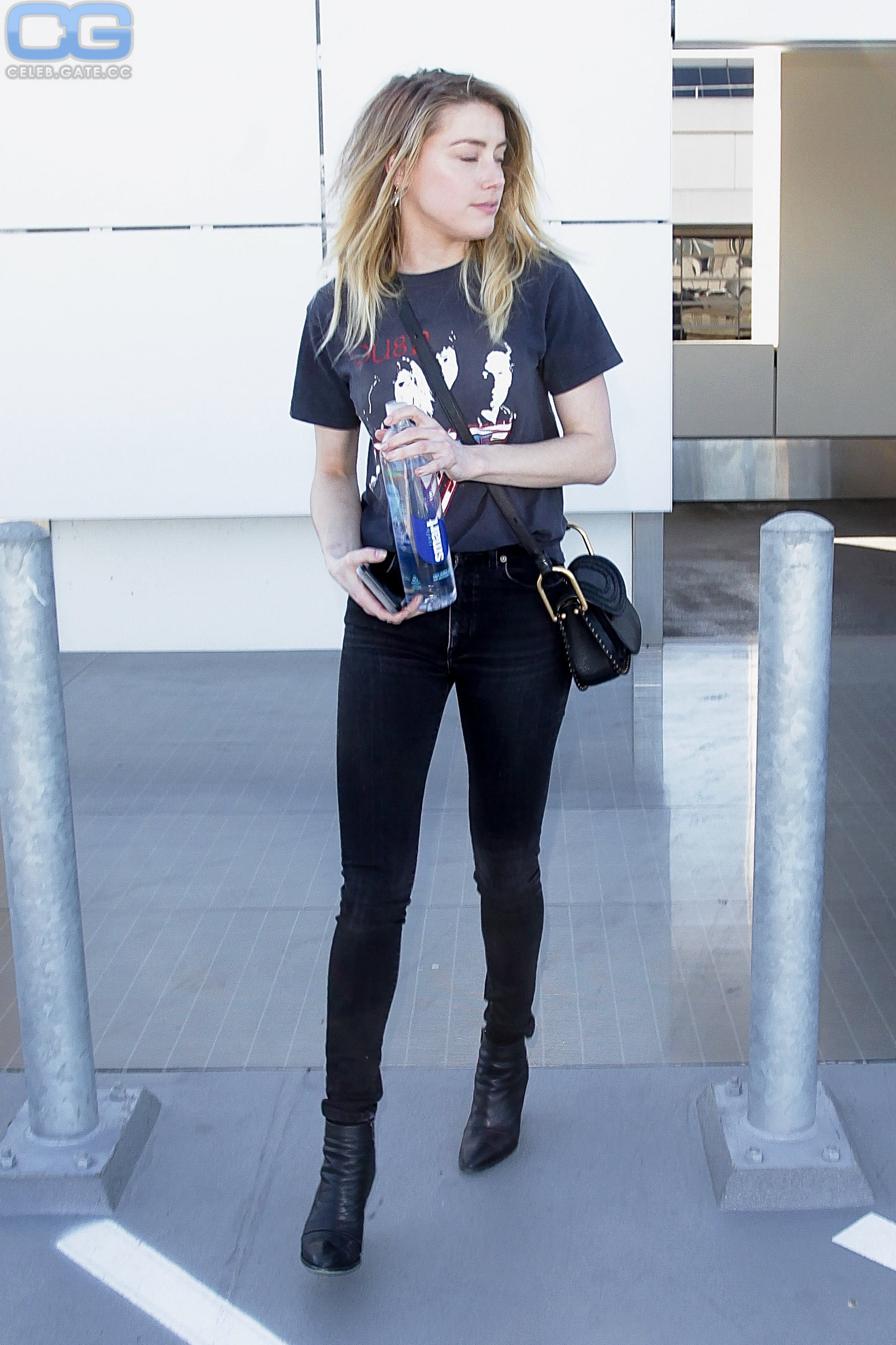 Amber Heard jeans