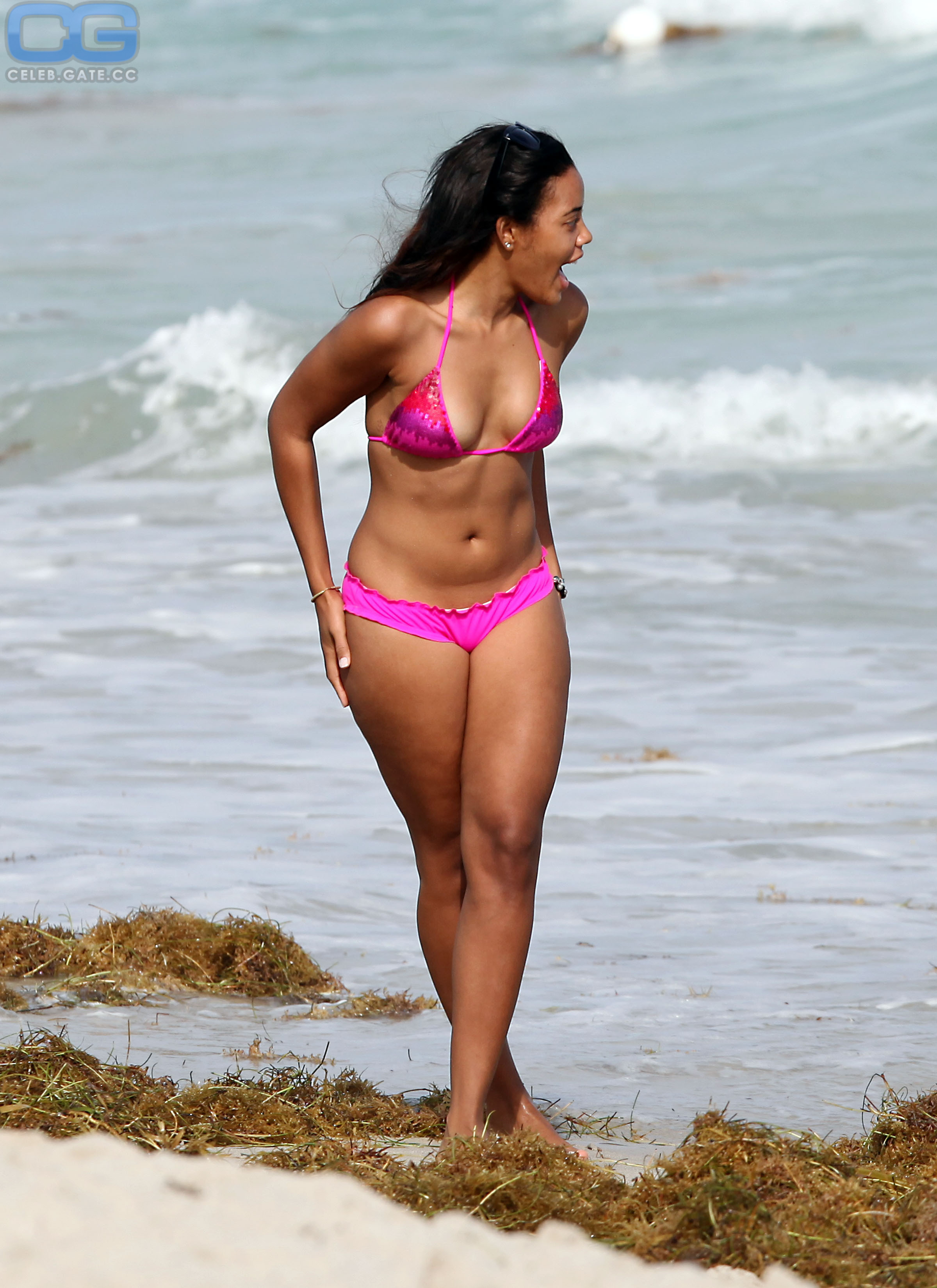 Angela Simmons 