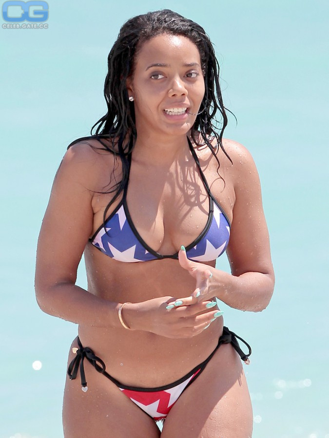 Angela Simmons 