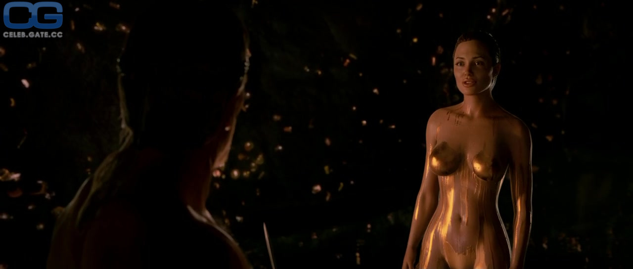 Angelina Jolie 
