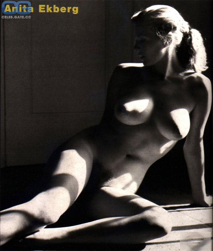 Anita Ekberg 