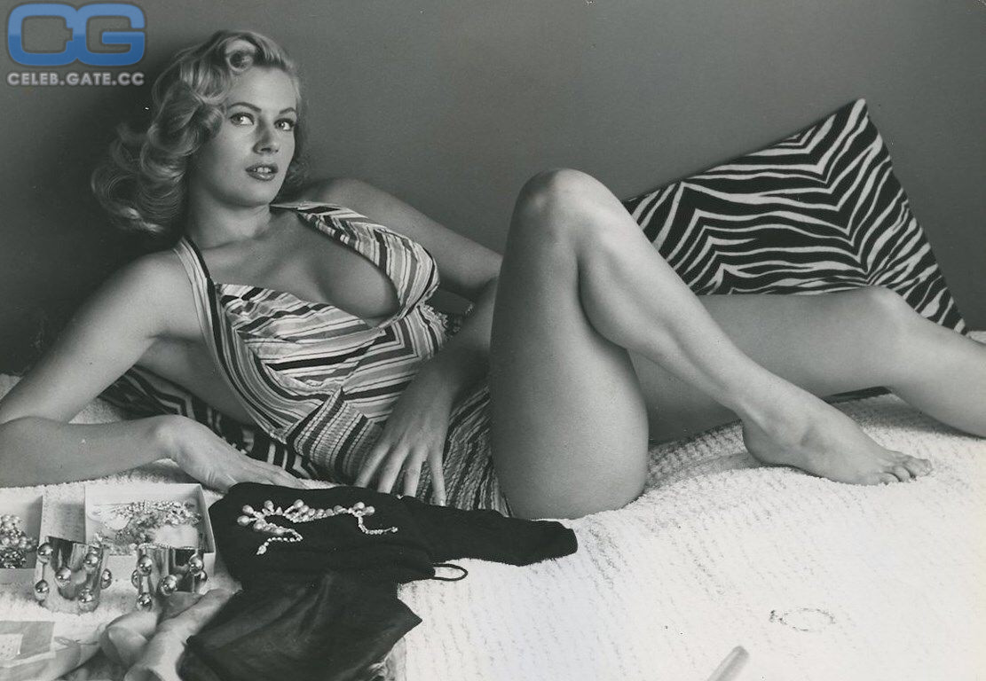 Anita Ekberg 